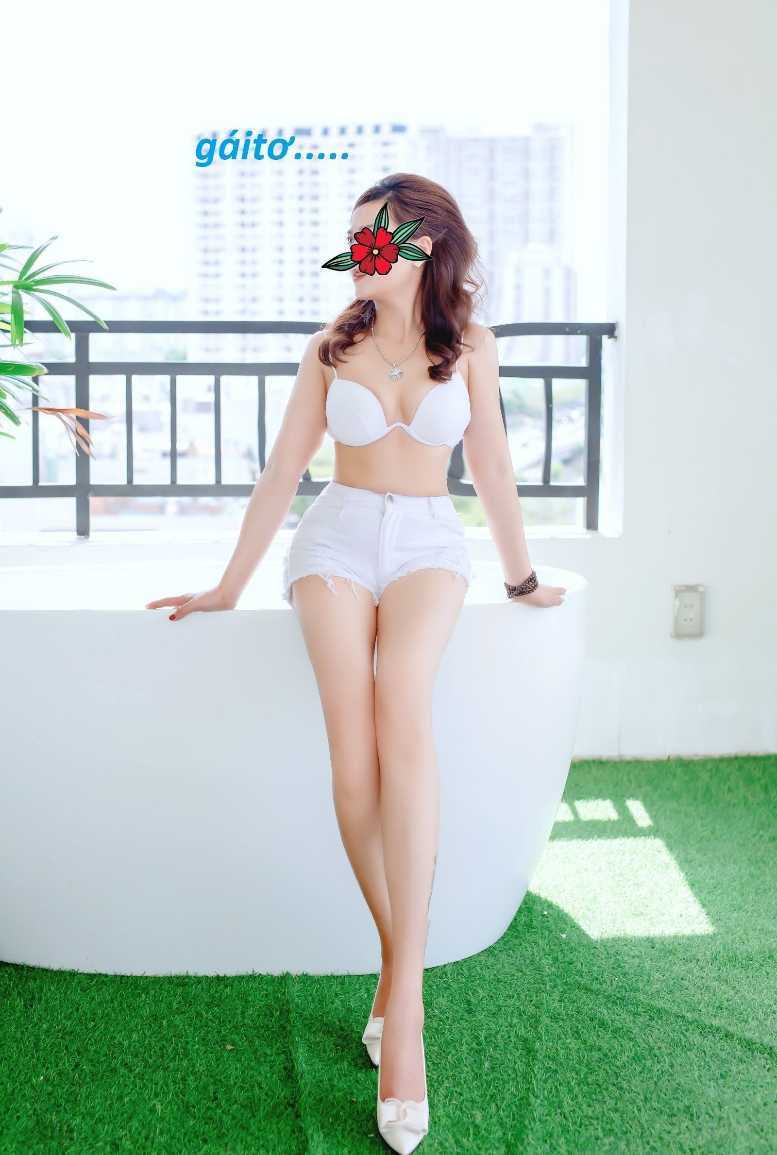 sieu-vu-bao-thi-gai-dam-body-cang-mong-tha-ho-bu-mut-2066181-original